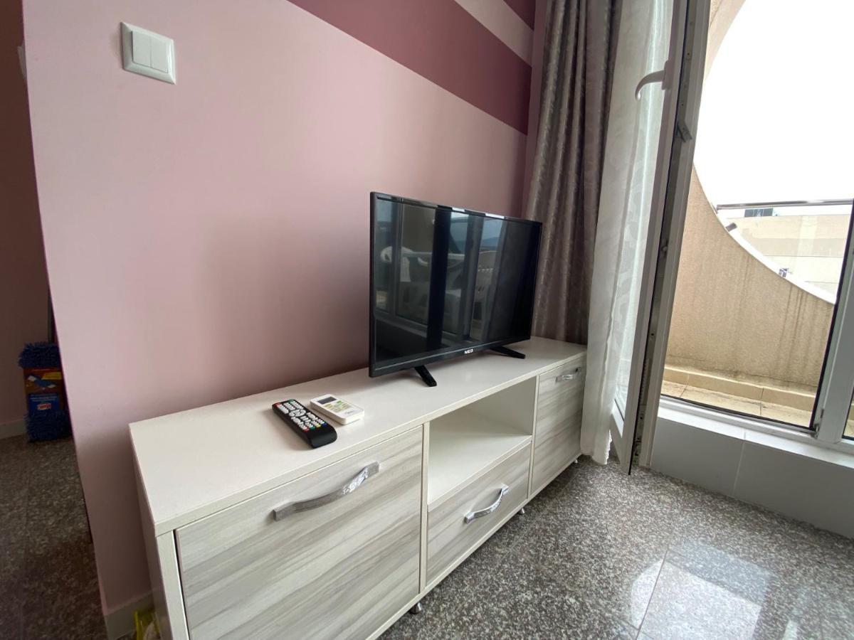 Admiral Plaza A 11 Apartment Pantai Sunny Bagian luar foto