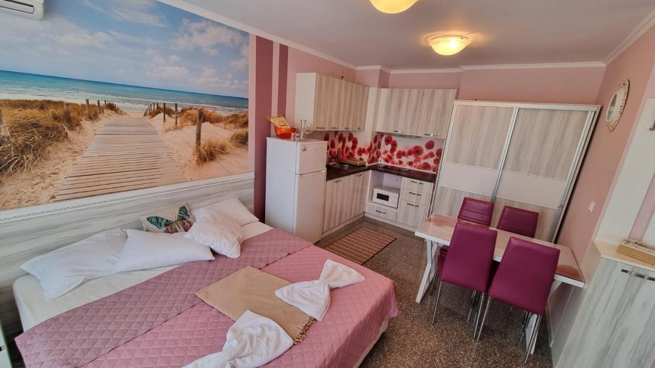 Admiral Plaza A 11 Apartment Pantai Sunny Bagian luar foto