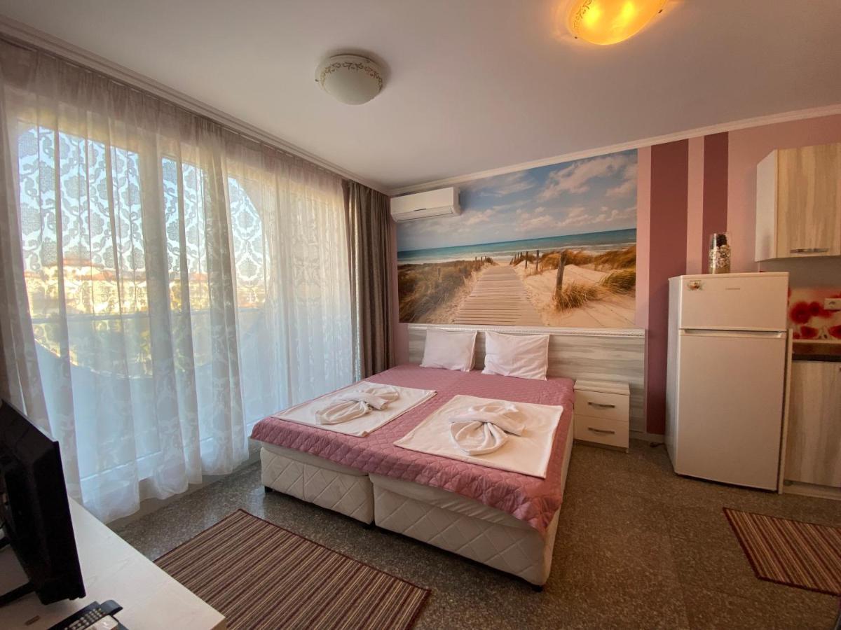 Admiral Plaza A 11 Apartment Pantai Sunny Bagian luar foto