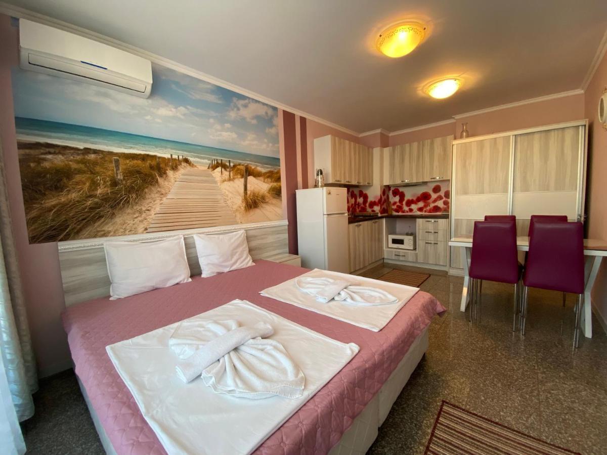 Admiral Plaza A 11 Apartment Pantai Sunny Bagian luar foto
