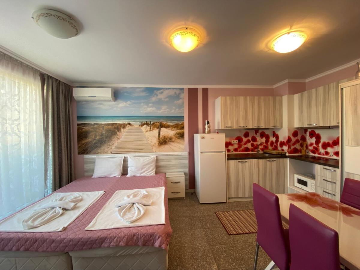 Admiral Plaza A 11 Apartment Pantai Sunny Bagian luar foto