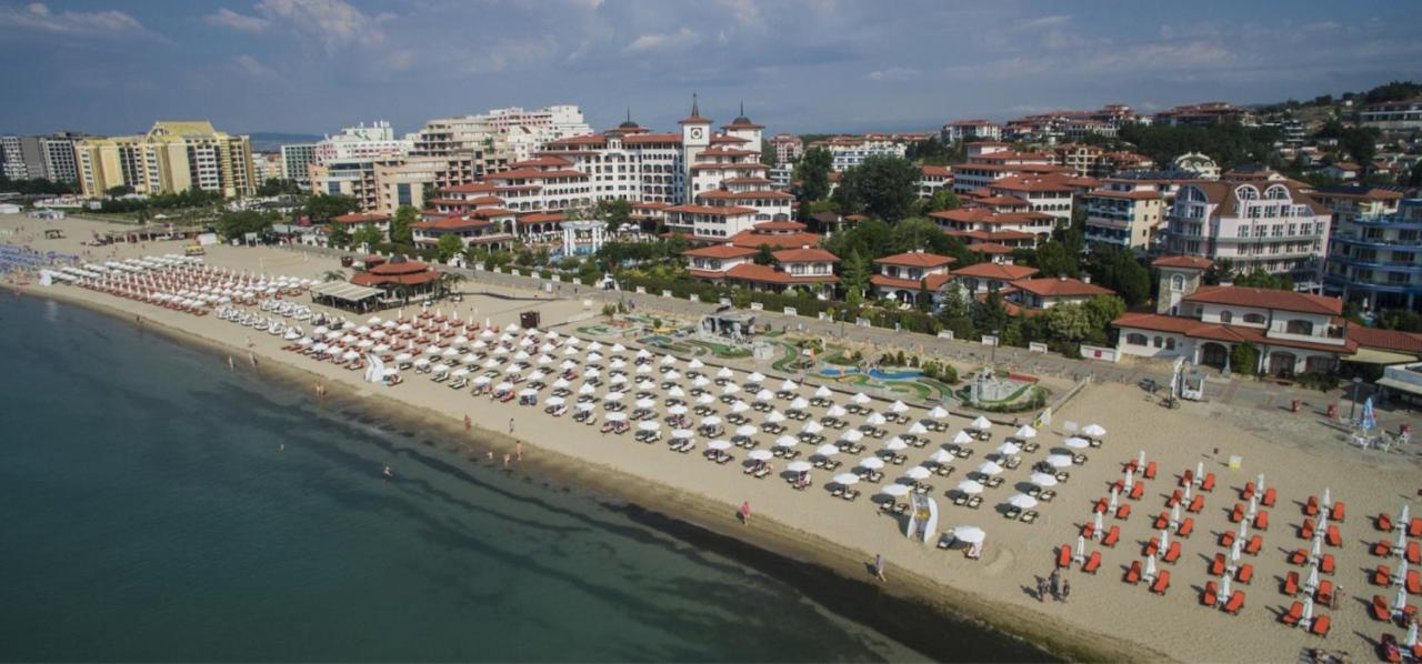 Admiral Plaza A 11 Apartment Pantai Sunny Bagian luar foto